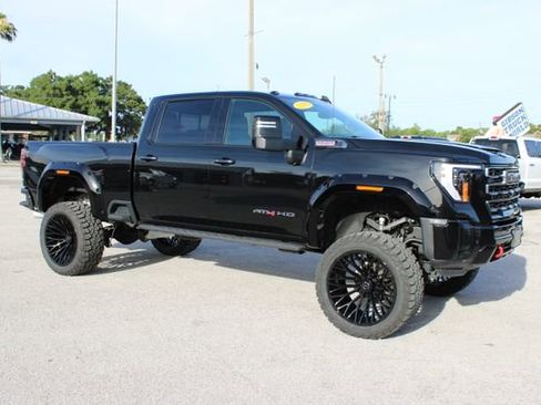 Used 2025 GMC Sierra 2500 AT4 w/ AT4 Premium Plus Package AWD/4WD image 15