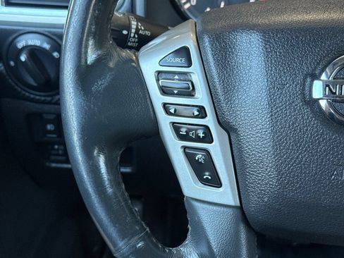 Used 2017 Nissan Titan SL AWD/4WD image 35