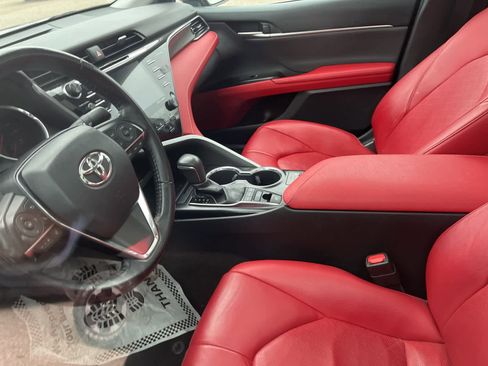 Used 2019 Toyota Camry XSE image 33