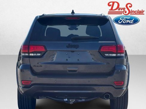 Used 2020 Jeep Grand Cherokee Altitude image 8