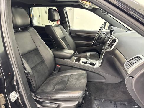 Used 2015 Jeep Grand Cherokee Altitude AWD/4WD image 25