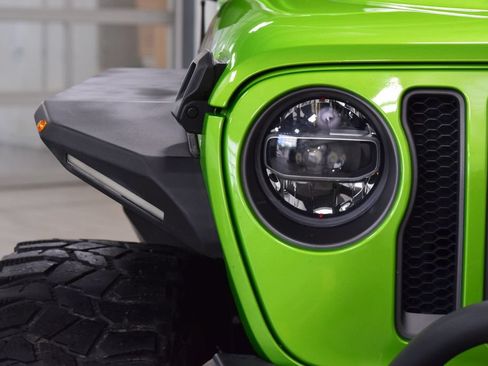 Used 2019 Jeep Wrangler Unlimited Rubicon AWD/4WD image 12
