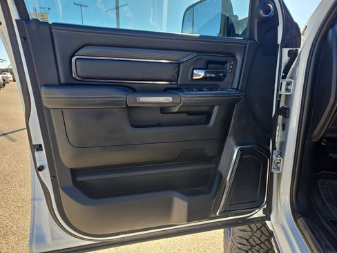 Used 2022 RAM 2500 Limited image 11