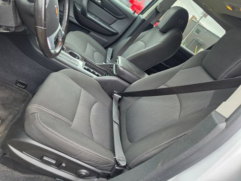 Used 2017 Chevrolet Traverse LT w/ Style and Technology Package AWD/4WD image 6