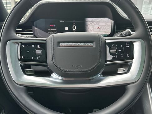 New 2025 Land Rover Range Rover Long Wheelbase SE image 16