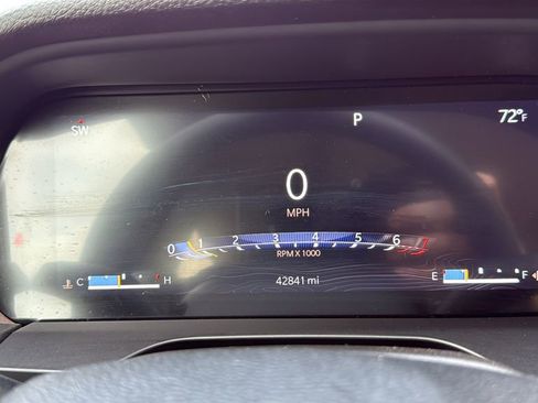 Used 2023 Jeep Grand Cherokee L Limited w/ Black Appearance Package image 22