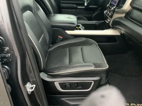 Used 2019 RAM 1500 Laramie image 9