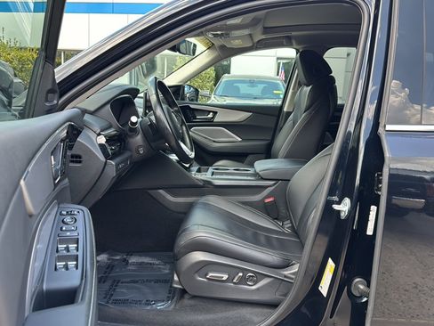 Used 2025 Acura MDX w/ Technology Package AWD/4WD image 12