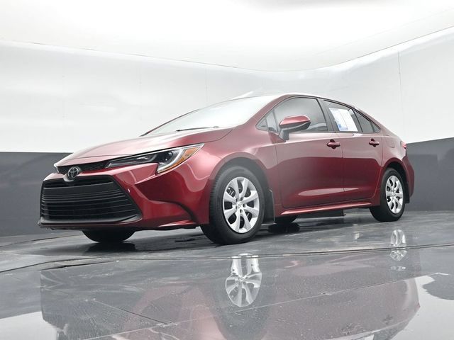 Used 2025 Toyota Corolla LE FWD image 44