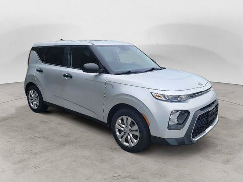 Used 2020 Kia Soul LX FWD image 3