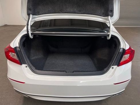 Used 2019 Honda Accord Sport image 16