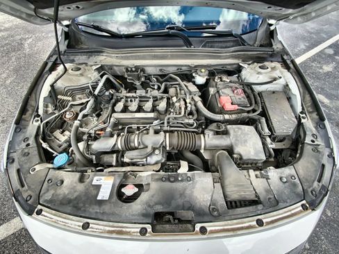 Used 2019 Honda Accord LX image 17