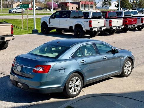 Used 2010 Ford Taurus SEL image 6