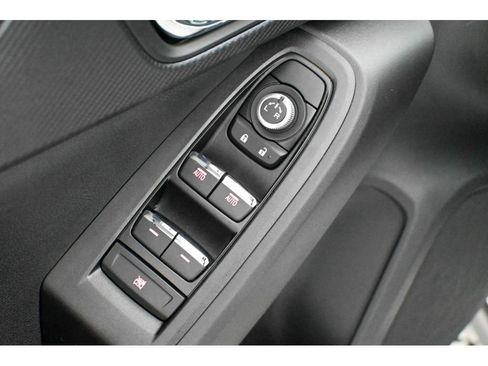 New 2025 Subaru Crosstrek 2.5i Limited w/ Crosstrek Mirror Package image 15