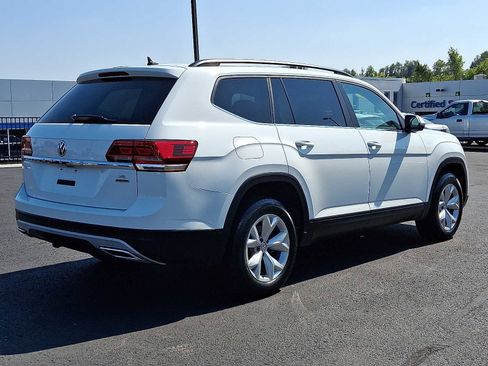 Used 2020 Volkswagen Atlas SE w/ Towing Package image 7