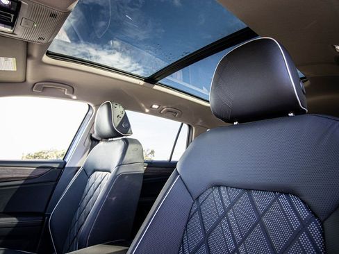 New 2026 Volkswagen Atlas SEL Premium R-Line AWD/4WD image 43