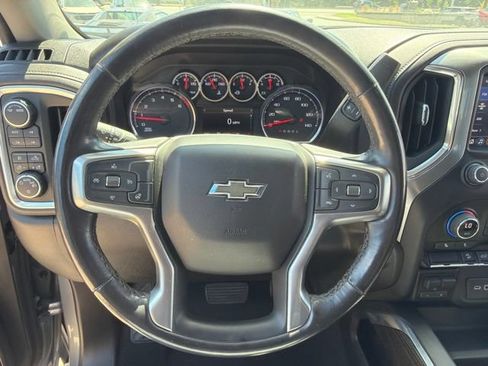 Used 2022 Chevrolet Silverado 1500 LT Trail Boss w/ Convenience Package II AWD/4WD image 18
