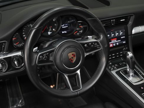 Used 2017 Porsche 911 Targa 4 AWD/4WD image 38