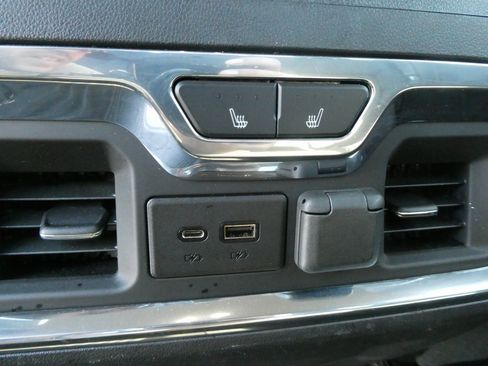 Certified 2021 Chevrolet Silverado 1500 LTZ w/ LTZ Premium Package image 19