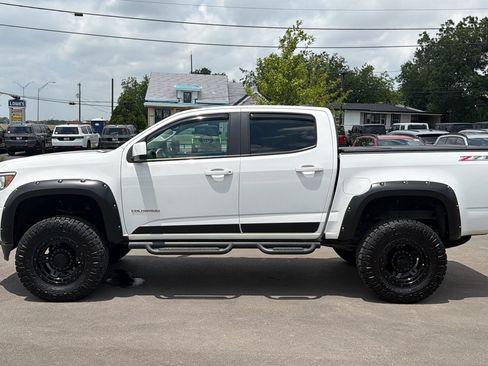 Used 2017 Chevrolet Colorado Z71 AWD/4WD image 8