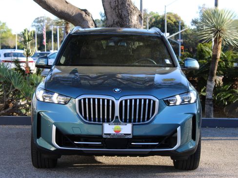 Used 2026 BMW X5 xDrive40i w/ Premium Package image 2