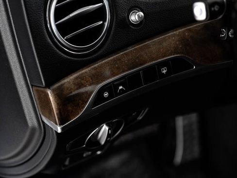 Used 2018 Mercedes-Benz S 450 4MATIC Sedan w/ AMG Line Exterior image 32