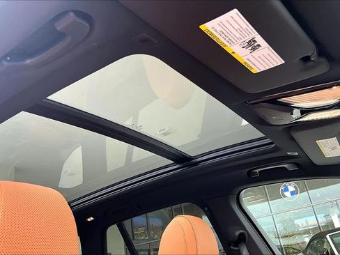 Used 2025 BMW X5 sDrive40i w/ M Sport Package image 13