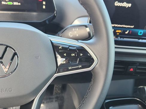 New 2026 Volkswagen ID.4 Pro AWD/4WD image 9