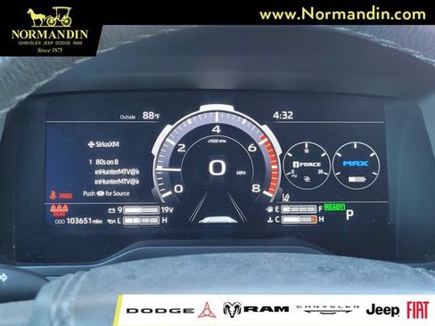 Used 2023 Toyota Tundra Limited AWD/4WD image 8