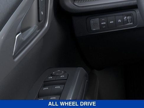 New 2026 Chevrolet Traverse LT w/ LPO, Floor Liner Package image 23