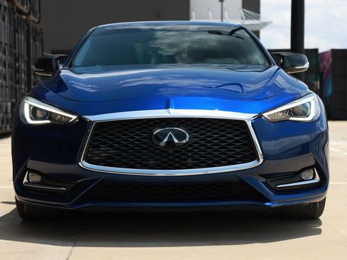Used 2019 INFINITI Q60 Red Sport 400 w/ Cargo Package RWD image 21