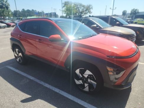 Used 2024 Hyundai Kona Limited image 3