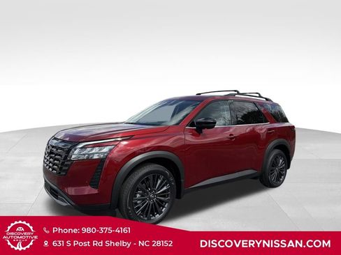New 2026 Nissan Pathfinder SL w/ SL Premium Package AWD/4WD image 2