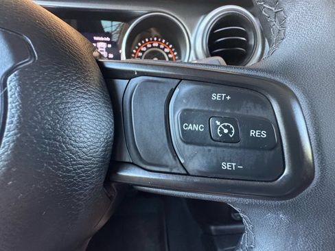 Used 2023 Jeep Wrangler Sport AWD/4WD image 17