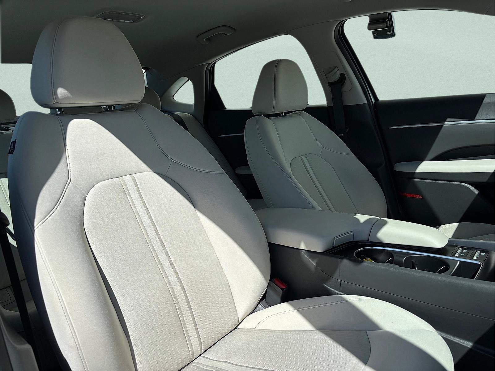Used 2025 Hyundai Sonata SEL FWD image 32