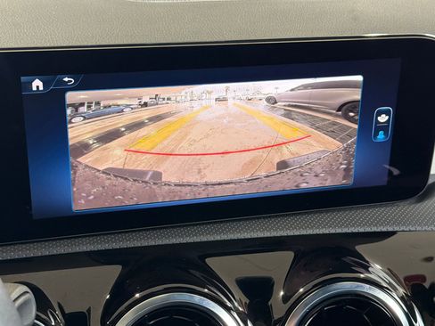 Certified 2025 Mercedes-Benz CLA 250 4MATIC image 19