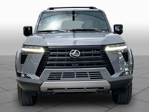 Used 2025 Lexus GX 550 AWD/4WD image 4