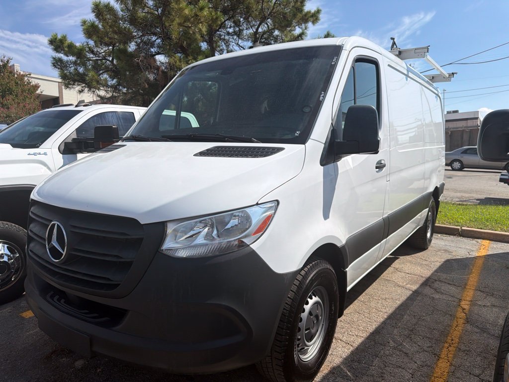 Used 2023 Mercedes-Benz Sprinter 1500 image 1