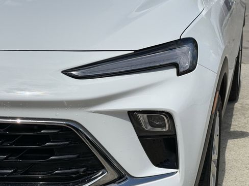 Used 2025 Buick Encore GX Preferred image 12