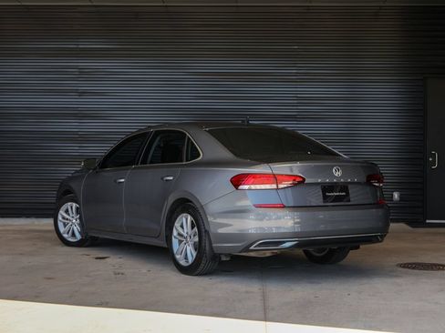 Used 2020 Volkswagen Passat 2.0T SE FWD image 3