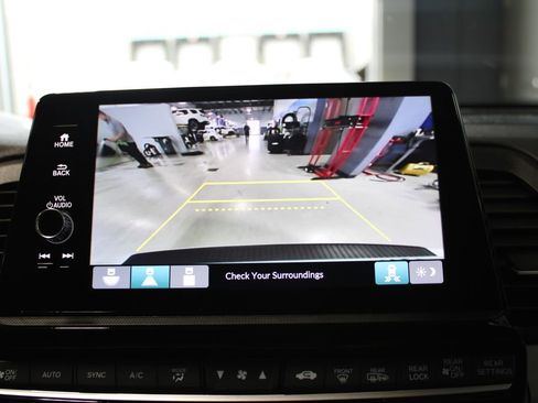 Used 2025 Honda Odyssey EX-L image 30