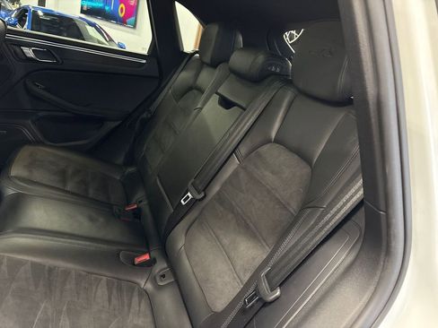 Used 2017 Porsche Macan GTS image 40