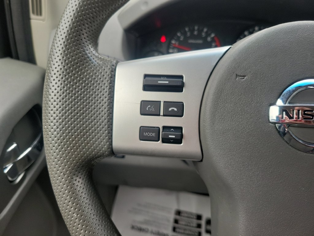 Used 2015 Nissan Frontier SV RWD image 19