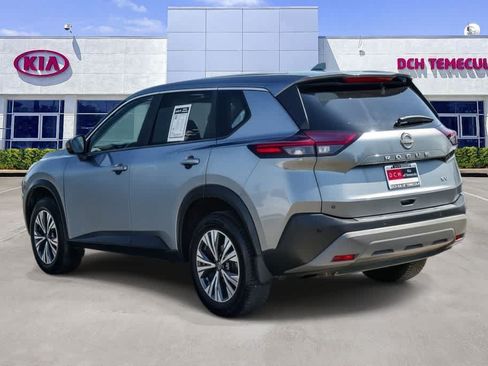 Used 2023 Nissan Rogue SV FWD image 6