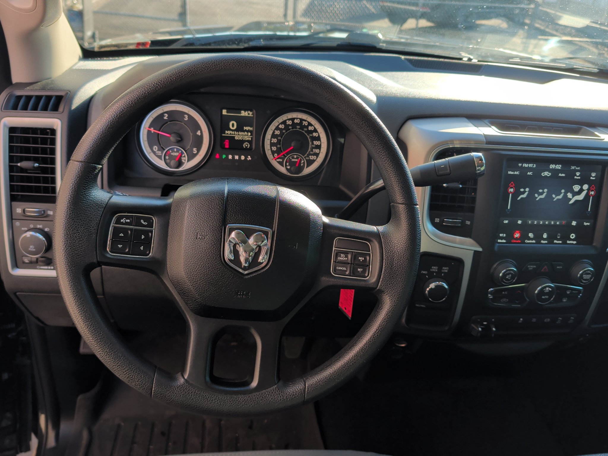 Used 2018 RAM 3500 SLT w/ Cold Weather Group AWD/4WD image 11