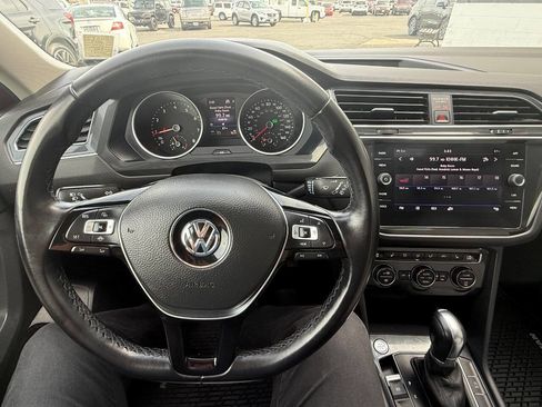 Used 2019 Volkswagen Tiguan SE AWD/4WD image 9
