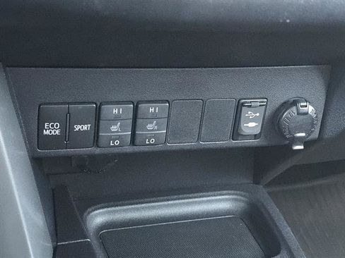 Certified 2017 Toyota RAV4 Limited image 25