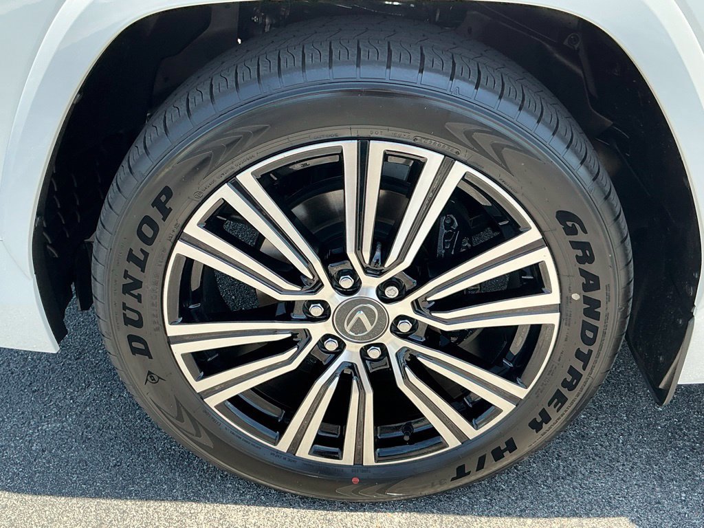 New 2026 Lexus LX 700h Luxury w/ Appearance Package AWD/4WD image 9