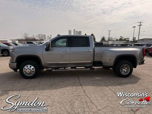 New 2026 Chevrolet Silverado 3500 High Country w/ High Country Premium Package AWD/4WD image 4