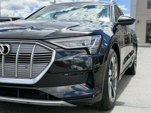 Used 2021 Audi e-tron Premium AWD/4WD image 11